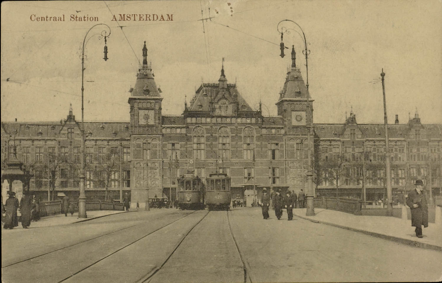 1916-straatverlichting amsterdam cs SPOOR01 KB-TOTAAL-4672 X