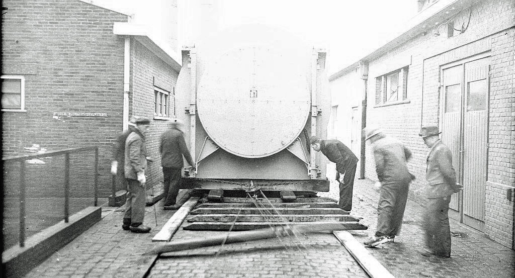 Fantastische foto's van een van de eerste Smit Junker ovens (1936)