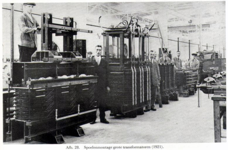 Spoelmontage grote transformatoren 1921