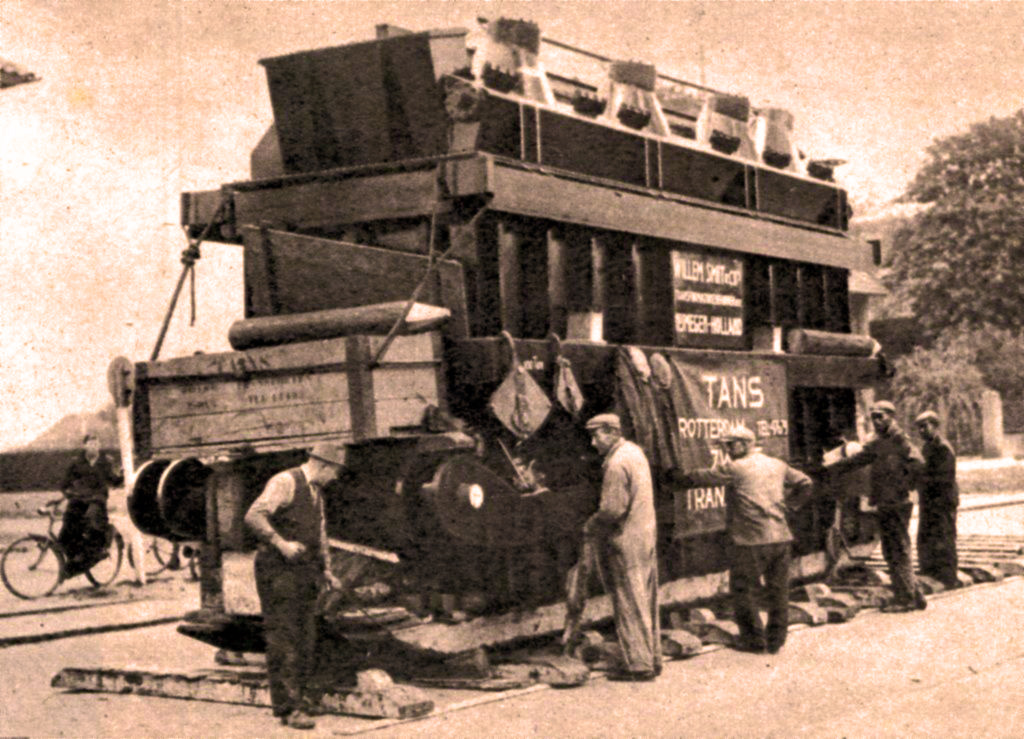Vervoer reusachtige trafo voor Rotterdam 1941